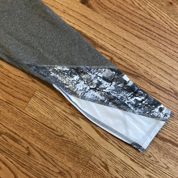 SO gray yoga high rise legging size large - Picture 2 of 5